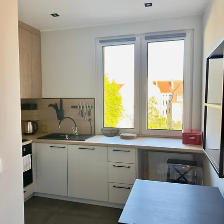 Apartment Warynskiego 14 *